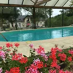 Chateau Vary Bed & Breakfast Jarzé