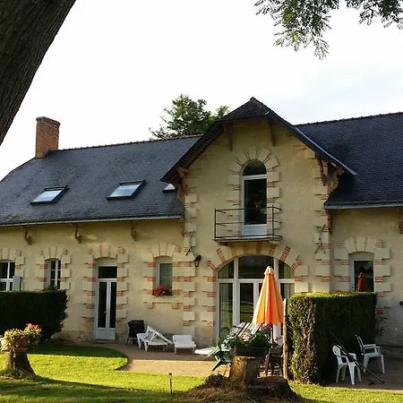Bed & Breakfast Chateau Vary 3*