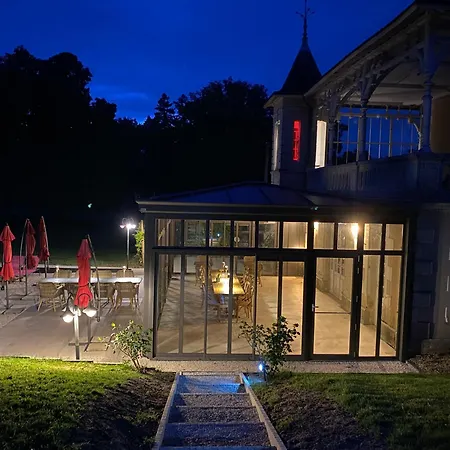 Chateau Vary Bed & Breakfast