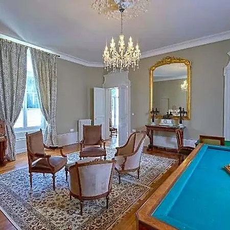 Chateau Vary Bed & Breakfast