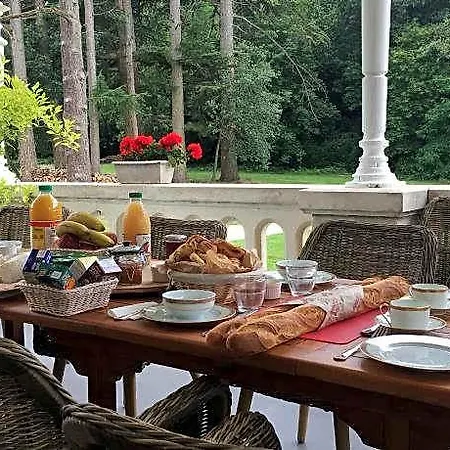 Bed & Breakfast Chateau Vary 4*