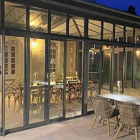 Chateau Vary Oda ve Kahvaltı 4*