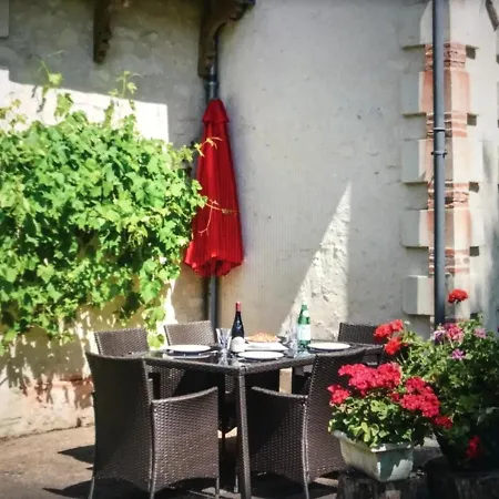 Bed & Breakfast Chateau Vary 4*