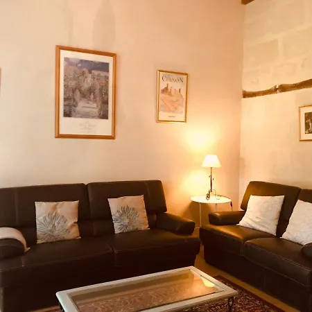 Chateau Vary Bed and breakfast 4*
