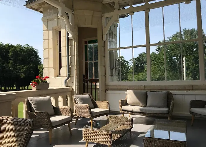 Bed and Breakfast Chateau Vary