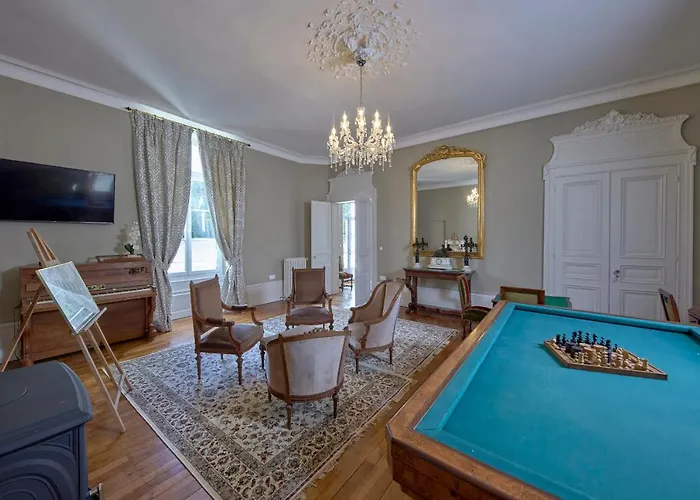 Chateau Vary Bed & Breakfast