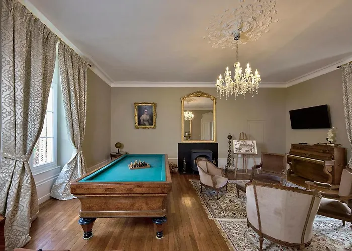 Chateau Vary Bed & Breakfast 4*