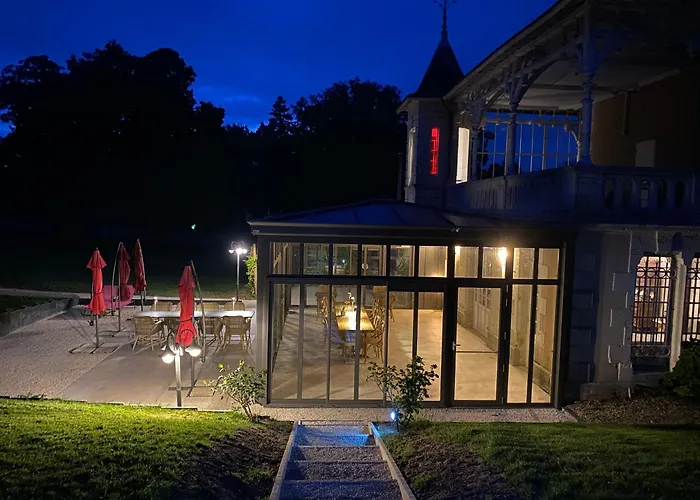 Chateau Vary Bed and Breakfast