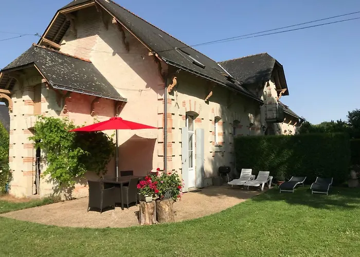Bed & Breakfast Chateau Vary 4*
